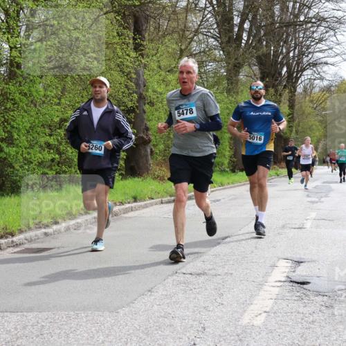 12.04.2026 - 45. Internationalen Wilhelmsburger Insellauf Yannick Fuchs http://msf.ph/oto/9503279 12.04.2026 12:49:01 Laufen 5260, 5478, 5016 meine-sportfotos.de