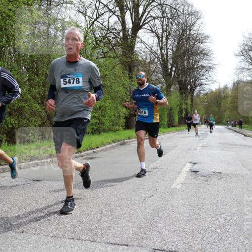 12.04.2026 - 45. Internationalen Wilhelmsburger Insellauf Yannick Fuchs http://msf.ph/oto/9503287 12.04.2026 12:49:02 Laufen 5260, 5478, 5016 meine-sportfotos.de