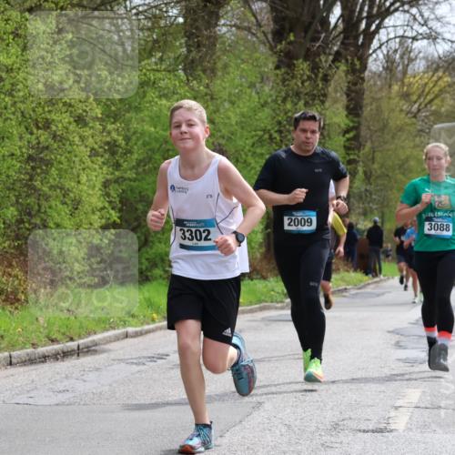 12.04.2026 - 45. Internationalen Wilhelmsburger Insellauf Yannick Fuchs http://msf.ph/oto/9503301 12.04.2026 12:49:06 Laufen 3302, 2009, 3088 meine-sportfotos.de