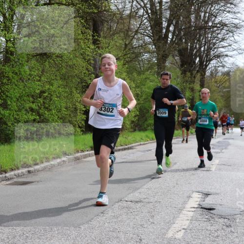 12.04.2026 - 45. Internationalen Wilhelmsburger Insellauf Yannick Fuchs http://msf.ph/oto/9503308 12.04.2026 12:49:07 Laufen 3302, 2009, 1283, 3088 meine-sportfotos.de