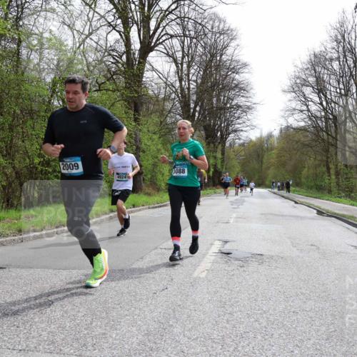 12.04.2026 - 45. Internationalen Wilhelmsburger Insellauf Yannick Fuchs http://msf.ph/oto/9503316 12.04.2026 12:49:08 Laufen 2009, 4924, 3088 meine-sportfotos.de