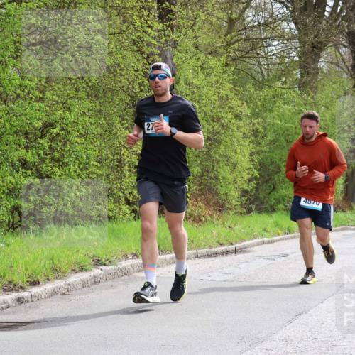 12.04.2026 - 45. Internationalen Wilhelmsburger Insellauf Yannick Fuchs http://msf.ph/oto/9503344 12.04.2026 12:49:17 Laufen 27, 4570 meine-sportfotos.de