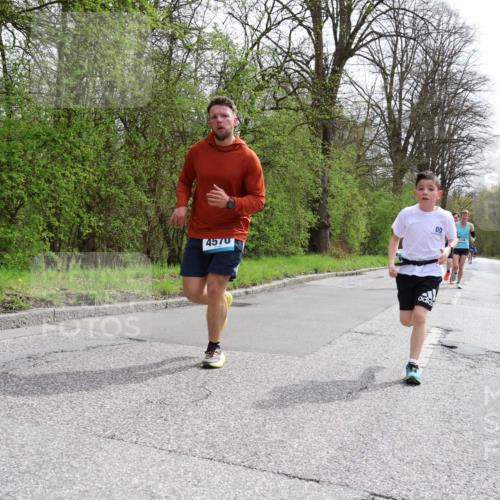 12.04.2026 - 45. Internationalen Wilhelmsburger Insellauf Yannick Fuchs http://msf.ph/oto/9503357 12.04.2026 12:49:19 Laufen 4570 meine-sportfotos.de