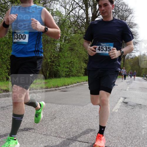 12.04.2026 - 45. Internationalen Wilhelmsburger Insellauf Yannick Fuchs http://msf.ph/oto/9503373 12.04.2026 12:49:23 Laufen 3300, 4535 meine-sportfotos.de