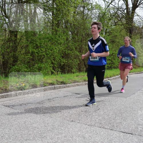 12.04.2026 - 45. Internationalen Wilhelmsburger Insellauf Yannick Fuchs http://msf.ph/oto/9503403 12.04.2026 12:49:31 Laufen 2085, 3286 meine-sportfotos.de