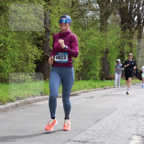 12.04.2026 - 45. Internationalen Wilhelmsburger Insellauf Yannick Fuchs http://msf.ph/oto/9503408 12.04.2026 12:49:33 Laufen 4822, 1213 meine-sportfotos.de