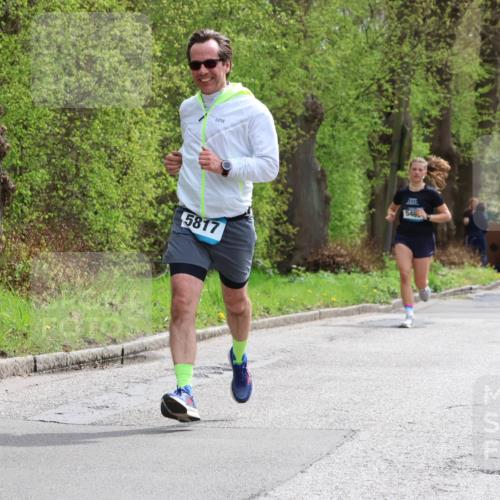 12.04.2026 - 45. Internationalen Wilhelmsburger Insellauf Yannick Fuchs http://msf.ph/oto/9503450 12.04.2026 12:49:47 Laufen 5817, 546, 5321 meine-sportfotos.de