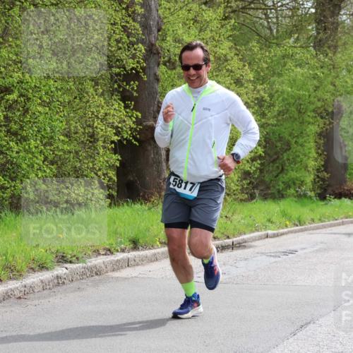 12.04.2026 - 45. Internationalen Wilhelmsburger Insellauf Yannick Fuchs http://msf.ph/oto/9503456 12.04.2026 12:49:48 Laufen 5817, 5463 meine-sportfotos.de