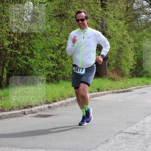 12.04.2026 - 45. Internationalen Wilhelmsburger Insellauf Yannick Fuchs http://msf.ph/oto/9503461 12.04.2026 12:49:49 Laufen 5817, 5463 meine-sportfotos.de