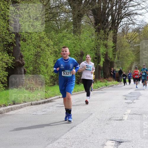 12.04.2026 - 45. Internationalen Wilhelmsburger Insellauf Yannick Fuchs http://msf.ph/oto/9503482 12.04.2026 12:49:54 Laufen 5321, 4811, 2683 meine-sportfotos.de
