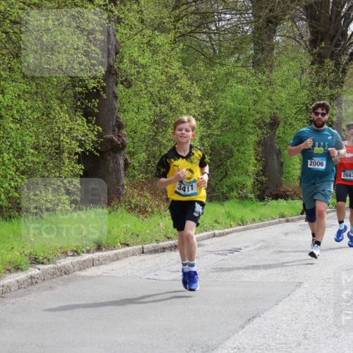 12.04.2026 - 45. Internationalen Wilhelmsburger Insellauf Yannick Fuchs http://msf.ph/oto/9503505 12.04.2026 12:50:01 Laufen 3411, 2006, 2683, 5119, 4311 meine-sportfotos.de