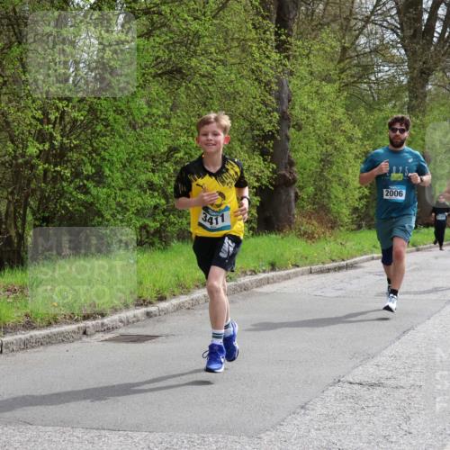 12.04.2026 - 45. Internationalen Wilhelmsburger Insellauf Yannick Fuchs http://msf.ph/oto/9503511 12.04.2026 12:50:02 Laufen 3411, 2006, 5101, 2683, 011 meine-sportfotos.de