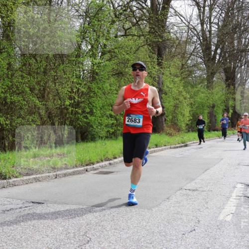 12.04.2026 - 45. Internationalen Wilhelmsburger Insellauf Yannick Fuchs http://msf.ph/oto/9503524 12.04.2026 12:50:05 Laufen 431, 2683 meine-sportfotos.de