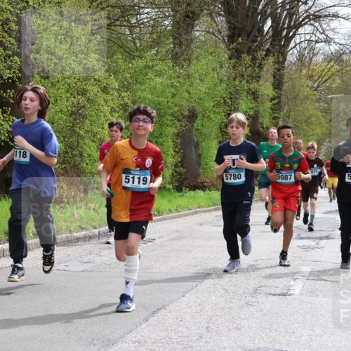 12.04.2026 - 45. Internationalen Wilhelmsburger Insellauf Yannick Fuchs http://msf.ph/oto/9503541 12.04.2026 12:50:10 Laufen 118, 5119, 5780, 2074, 5087, 5086, 5094 meine-sportfotos.de