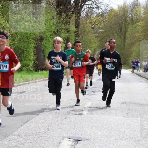 12.04.2026 - 45. Internationalen Wilhelmsburger Insellauf Yannick Fuchs http://msf.ph/oto/9503543 12.04.2026 12:50:10 Laufen 5119, 2024, 5780, 972, 5087, 5086 meine-sportfotos.de