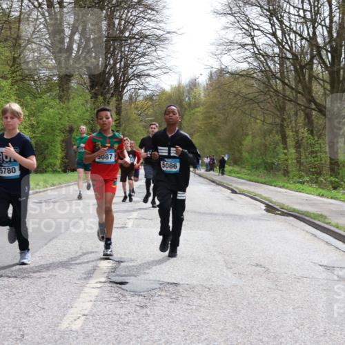 12.04.2026 - 45. Internationalen Wilhelmsburger Insellauf Yannick Fuchs http://msf.ph/oto/9503552 12.04.2026 12:50:11 Laufen 5114, 5780, 087, 6, 5086, 5109 meine-sportfotos.de