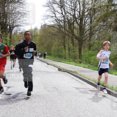 12.04.2026 - 45. Internationalen Wilhelmsburger Insellauf Yannick Fuchs http://msf.ph/oto/9503555 12.04.2026 12:50:12 Laufen 5087, 5086, 5109 meine-sportfotos.de