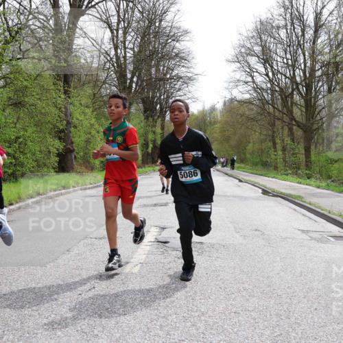 12.04.2026 - 45. Internationalen Wilhelmsburger Insellauf Yannick Fuchs http://msf.ph/oto/9503558 12.04.2026 12:50:12 Laufen 5780, 5086, 5109 meine-sportfotos.de