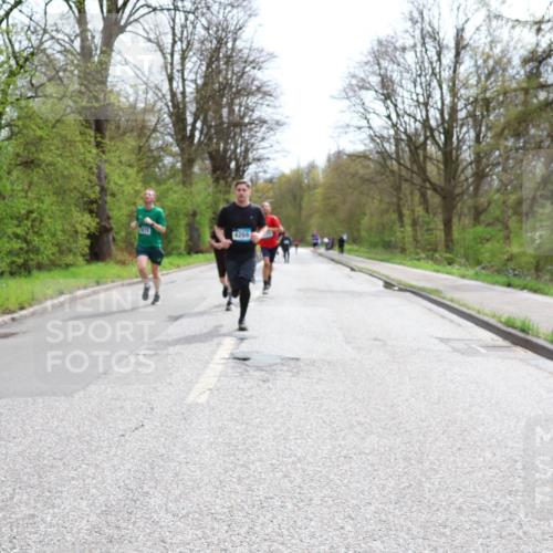 12.04.2026 - 45. Internationalen Wilhelmsburger Insellauf Yannick Fuchs http://msf.ph/oto/9503565 12.04.2026 12:50:13 Laufen 4269 meine-sportfotos.de