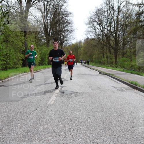12.04.2026 - 45. Internationalen Wilhelmsburger Insellauf Yannick Fuchs http://msf.ph/oto/9503568 12.04.2026 12:50:14 Laufen 3972, 4269, 13 meine-sportfotos.de