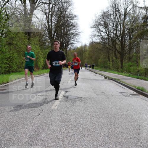 12.04.2026 - 45. Internationalen Wilhelmsburger Insellauf Yannick Fuchs http://msf.ph/oto/9503569 12.04.2026 12:50:14 Laufen 3972, 4269, 5113 meine-sportfotos.de