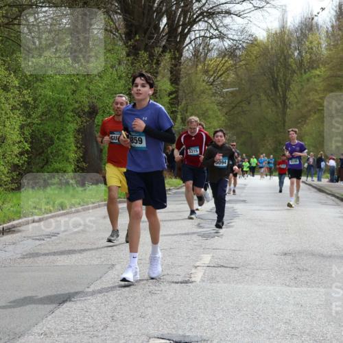 12.04.2026 - 45. Internationalen Wilhelmsburger Insellauf Yannick Fuchs http://msf.ph/oto/9503590 12.04.2026 12:50:18 Laufen 859, 3315, 5145, 5094, 3133 meine-sportfotos.de