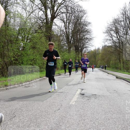 12.04.2026 - 45. Internationalen Wilhelmsburger Insellauf Yannick Fuchs http://msf.ph/oto/9503619 12.04.2026 12:50:24 Laufen 5635, 5145 meine-sportfotos.de