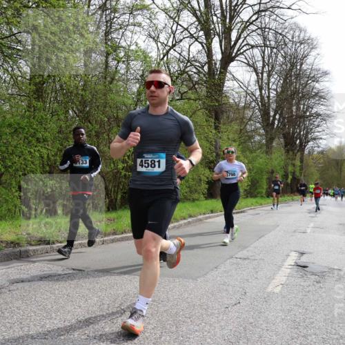 12.04.2026 - 45. Internationalen Wilhelmsburger Insellauf Yannick Fuchs http://msf.ph/oto/9503646 12.04.2026 12:50:29 Laufen 133, 4581, 5798 meine-sportfotos.de