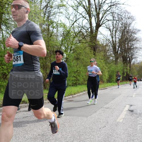 12.04.2026 - 45. Internationalen Wilhelmsburger Insellauf Yannick Fuchs http://msf.ph/oto/9503648 12.04.2026 12:50:29 Laufen 581, 514, 5790 meine-sportfotos.de