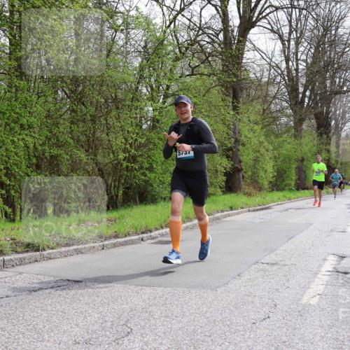 12.04.2026 - 45. Internationalen Wilhelmsburger Insellauf Yannick Fuchs http://msf.ph/oto/9503679 12.04.2026 12:50:36 Laufen 1571 meine-sportfotos.de