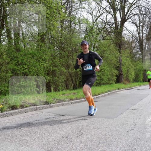 12.04.2026 - 45. Internationalen Wilhelmsburger Insellauf Yannick Fuchs http://msf.ph/oto/9503681 12.04.2026 12:50:36 Laufen 5737 meine-sportfotos.de