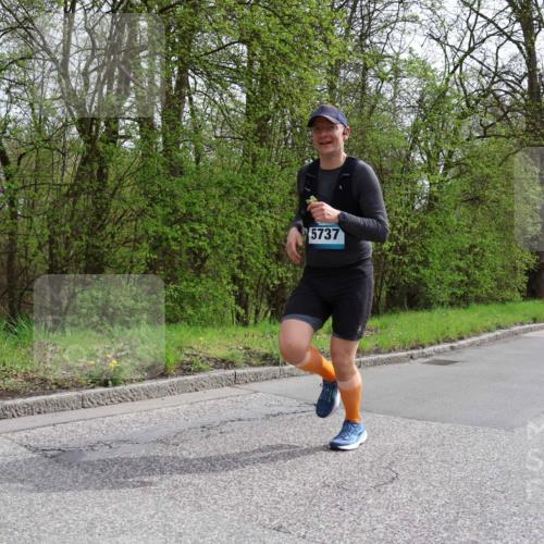 12.04.2026 - 45. Internationalen Wilhelmsburger Insellauf Yannick Fuchs http://msf.ph/oto/9503683 12.04.2026 12:50:37 Laufen 5737, 2410 meine-sportfotos.de
