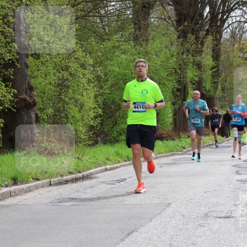 12.04.2026 - 45. Internationalen Wilhelmsburger Insellauf Yannick Fuchs http://msf.ph/oto/9503686 12.04.2026 12:50:38 Laufen 4410, 5550, 5134, 3627, 3147, 5131, 3166 meine-sportfotos.de