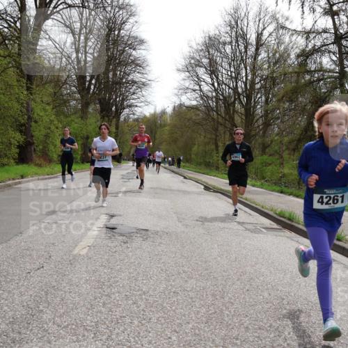 12.04.2026 - 45. Internationalen Wilhelmsburger Insellauf Yannick Fuchs http://msf.ph/oto/9503762 12.04.2026 12:50:53 Laufen 237, 4962, 4261 meine-sportfotos.de