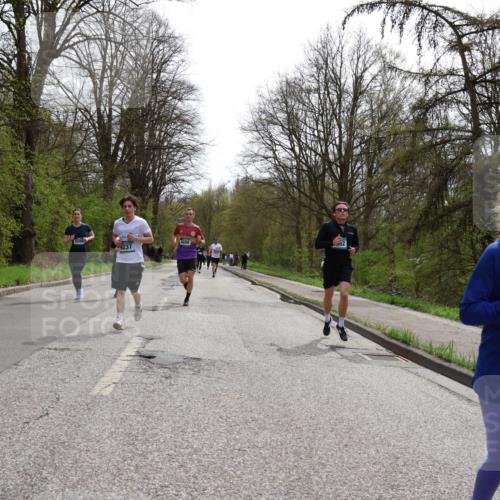 12.04.2026 - 45. Internationalen Wilhelmsburger Insellauf Yannick Fuchs http://msf.ph/oto/9503763 12.04.2026 12:50:53 Laufen 4698, 4237, 02, 4261 meine-sportfotos.de