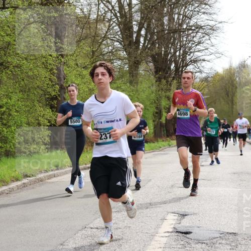 12.04.2026 - 45. Internationalen Wilhelmsburger Insellauf Yannick Fuchs http://msf.ph/oto/9503766 12.04.2026 12:50:54 Laufen 5500, 237, 4168, 4698, 4524 meine-sportfotos.de