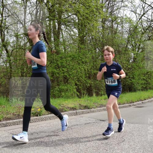 12.04.2026 - 45. Internationalen Wilhelmsburger Insellauf Yannick Fuchs http://msf.ph/oto/9503781 12.04.2026 12:50:56 Laufen 00, 4168 meine-sportfotos.de