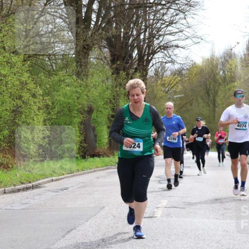 12.04.2026 - 45. Internationalen Wilhelmsburger Insellauf Yannick Fuchs http://msf.ph/oto/9503783 12.04.2026 12:50:57 Laufen 24, 4598, 5343, 4074 meine-sportfotos.de