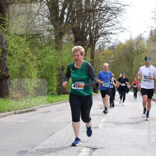 12.04.2026 - 45. Internationalen Wilhelmsburger Insellauf Yannick Fuchs http://msf.ph/oto/9503785 12.04.2026 12:50:58 Laufen 45, 4598, 5343, 4074 meine-sportfotos.de
