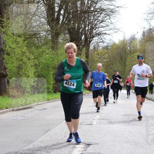 12.04.2026 - 45. Internationalen Wilhelmsburger Insellauf Yannick Fuchs http://msf.ph/oto/9503786 12.04.2026 12:50:58 Laufen 4524, 5343, 4598, 407 meine-sportfotos.de