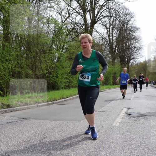 12.04.2026 - 45. Internationalen Wilhelmsburger Insellauf Yannick Fuchs http://msf.ph/oto/9503795 12.04.2026 12:50:59 Laufen 4524, 4598, 407 meine-sportfotos.de