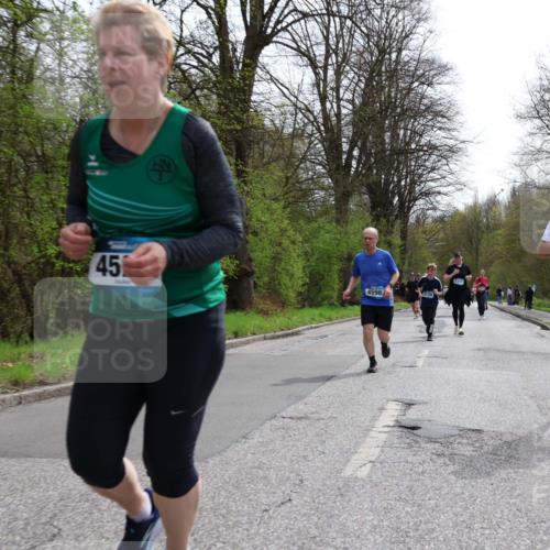 12.04.2026 - 45. Internationalen Wilhelmsburger Insellauf Yannick Fuchs http://msf.ph/oto/9503797 12.04.2026 12:50:59 Laufen 45, 4598, 4074 meine-sportfotos.de