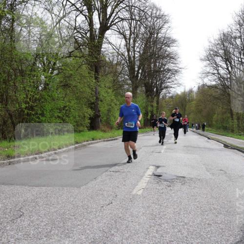 12.04.2026 - 45. Internationalen Wilhelmsburger Insellauf Yannick Fuchs http://msf.ph/oto/9503800 12.04.2026 12:51:00 Laufen 4598, 4074 meine-sportfotos.de