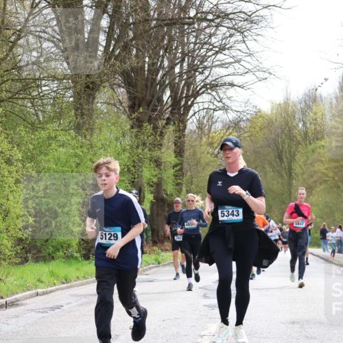 12.04.2026 - 45. Internationalen Wilhelmsburger Insellauf Yannick Fuchs http://msf.ph/oto/9503808 12.04.2026 12:51:02 Laufen 5129, 485, 5343, 5847 meine-sportfotos.de