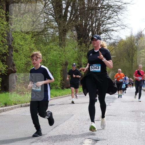 12.04.2026 - 45. Internationalen Wilhelmsburger Insellauf Yannick Fuchs http://msf.ph/oto/9503813 12.04.2026 12:51:03 Laufen 5129, 5343, 5642, 47 meine-sportfotos.de