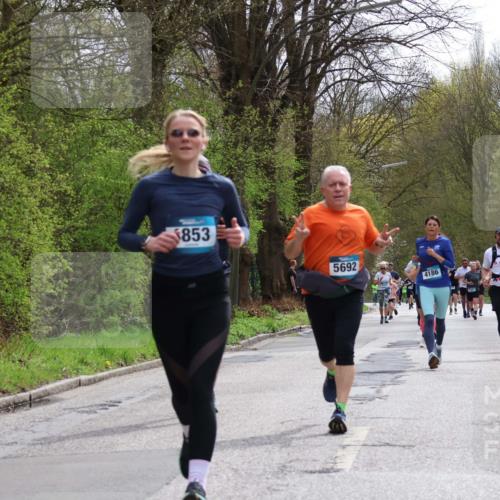 12.04.2026 - 45. Internationalen Wilhelmsburger Insellauf Yannick Fuchs http://msf.ph/oto/9503832 12.04.2026 12:51:06 Laufen 853, 5692, 4186, 48, 402, 4569, 4740 meine-sportfotos.de