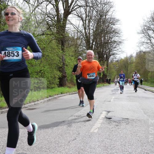 12.04.2026 - 45. Internationalen Wilhelmsburger Insellauf Yannick Fuchs http://msf.ph/oto/9503841 12.04.2026 12:51:08 Laufen 4853, 5692 meine-sportfotos.de