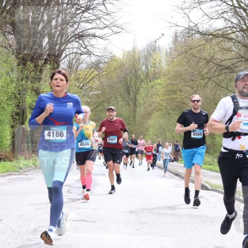 12.04.2026 - 45. Internationalen Wilhelmsburger Insellauf Yannick Fuchs http://msf.ph/oto/9503854 12.04.2026 12:51:11 Laufen 4186, 4546, 4407, 4740, 3447, 4569, 4826 meine-sportfotos.de