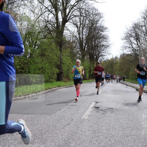 12.04.2026 - 45. Internationalen Wilhelmsburger Insellauf Yannick Fuchs http://msf.ph/oto/9503869 12.04.2026 12:51:13 Laufen 2022, 4186, 5, 4546, 4569, 4407 meine-sportfotos.de