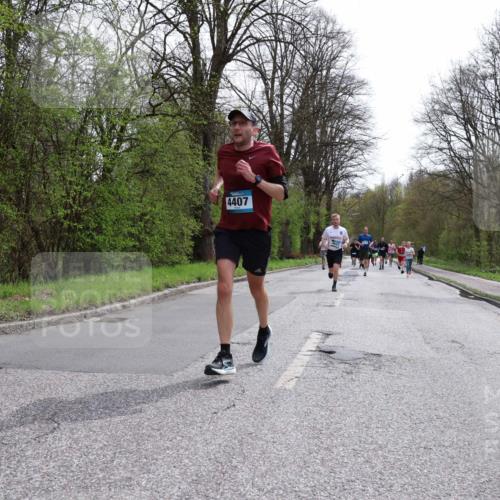 12.04.2026 - 45. Internationalen Wilhelmsburger Insellauf Yannick Fuchs http://msf.ph/oto/9503877 12.04.2026 12:51:15 Laufen 4407 meine-sportfotos.de